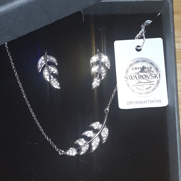 Swarovski leaf earrings + necklace